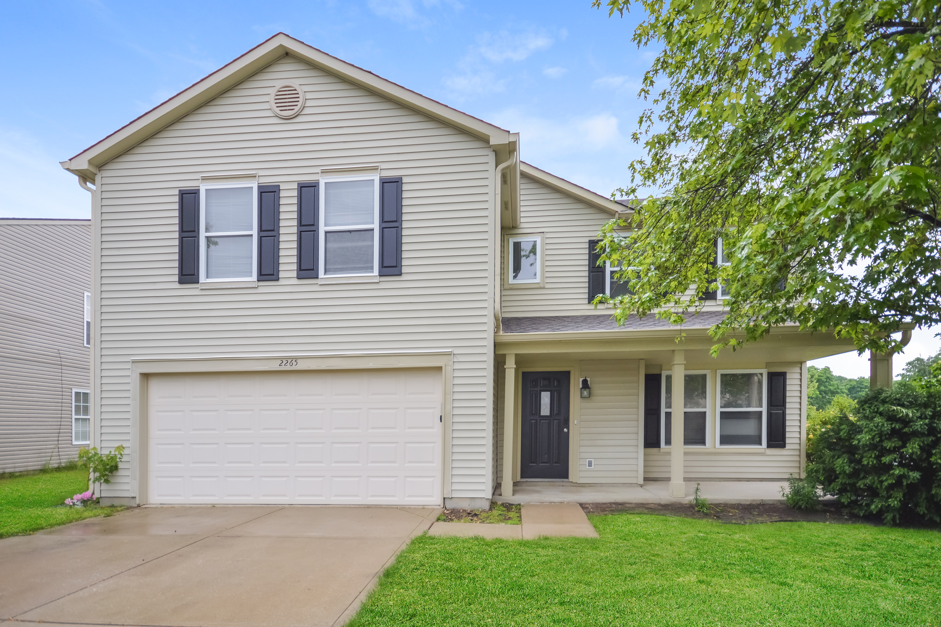 2265 Shadowbrook Dr Plainfield, IN 46168